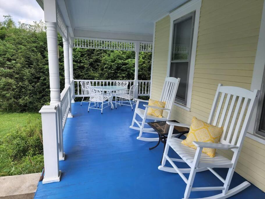 Basecampwv-Durbin. Spacious 4 Bedroom House W/Yard ภายนอก รูปภาพ