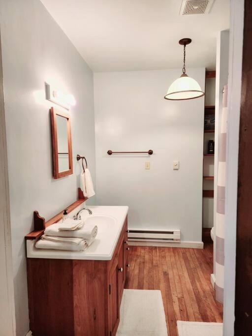 Basecampwv-Durbin. Spacious 4 Bedroom House W/Yard ภายนอก รูปภาพ