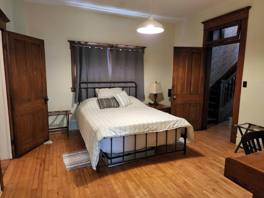 Basecampwv-Durbin. Spacious 4 Bedroom House W/Yard ภายนอก รูปภาพ